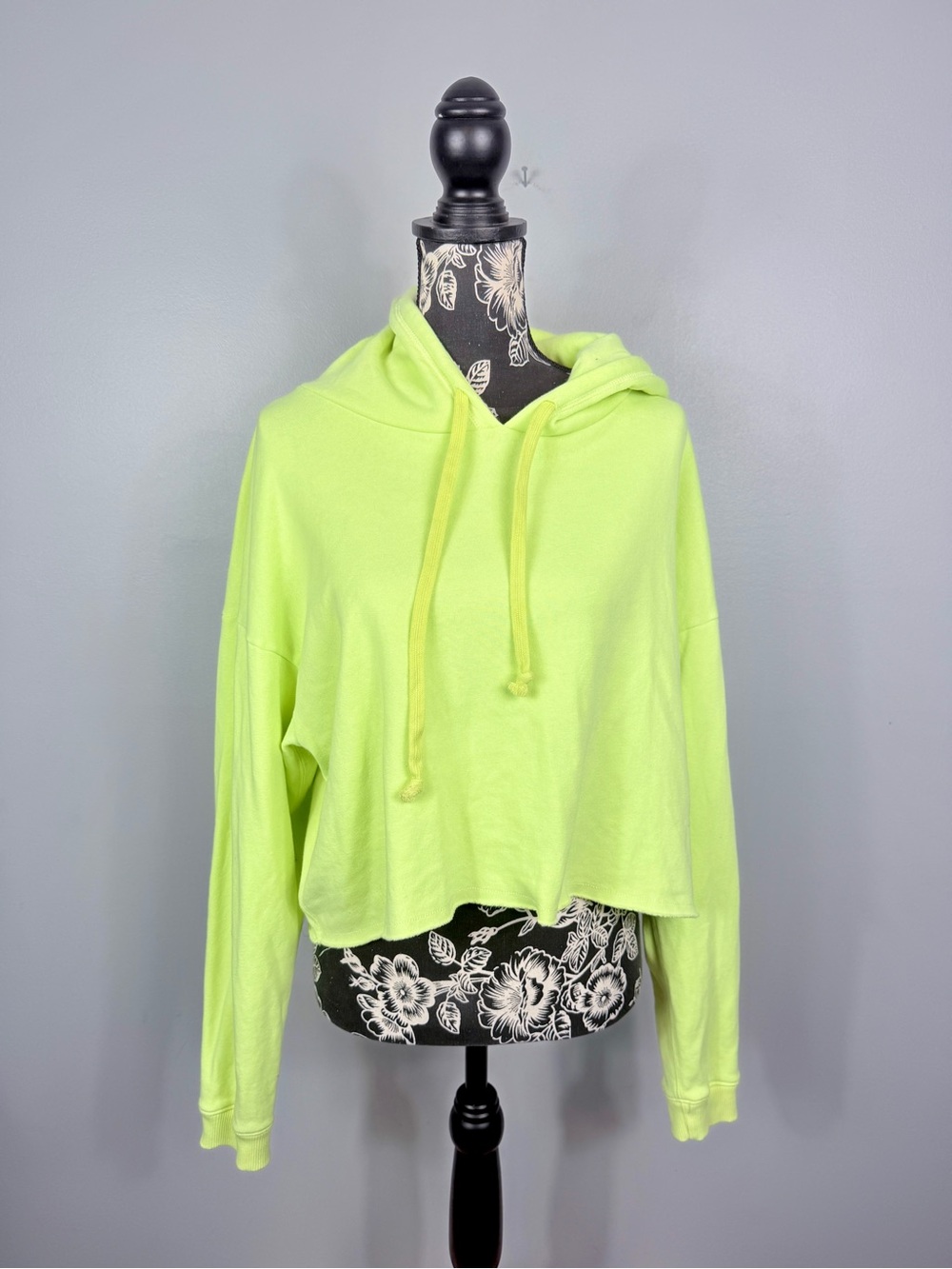 American Eagle neon green soft cropped long sleeve hoodie size large